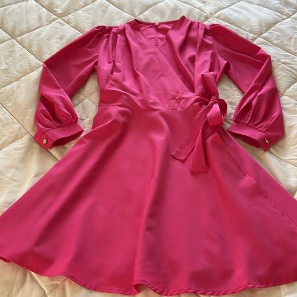 New Without Tag Barbie Pink Wrap Dress Long Sleeves Gold Buttoned Cuff Small - Picture 16 of 17